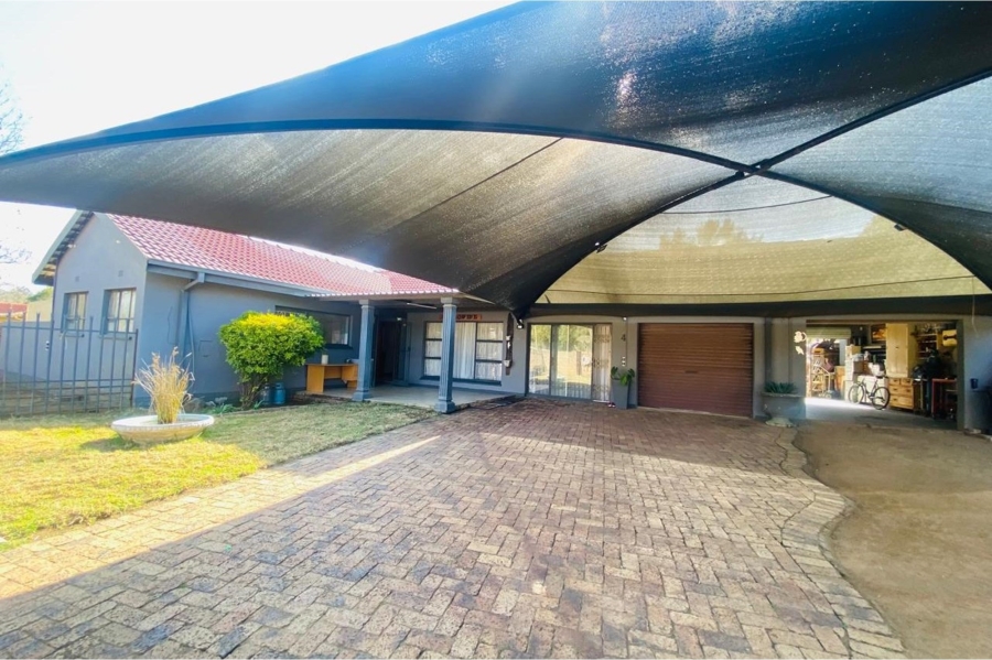 5 Bedroom Property for Sale in Sasolburg Free State